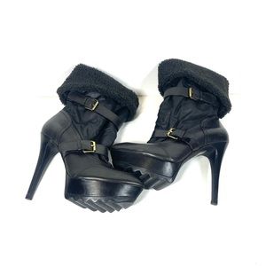 Guess by Marciano,  lether,  size 8